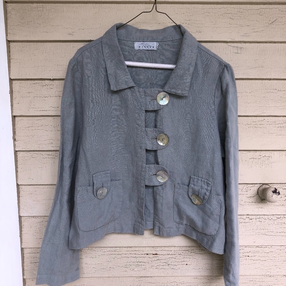 WILLOW linen slate top/Large shell buttons/Nice - Picture 7 of 8